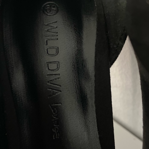 Wild Diva bow heels - Picture 3 of 3